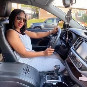 Meet your Posher, Anyelis